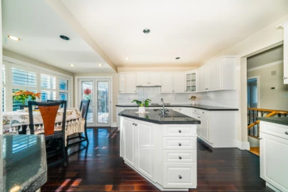 Kitchen Island Photo of 4824 Fairlawn Drive, Burnaby, BC