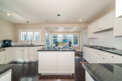 Kitchen Photo of 4824 Fairlawn Drive, Burnaby, BC