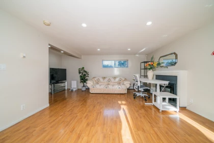 Primary Bedroom Photo of 4824 Fairlawn Drive, Burnaby, BC