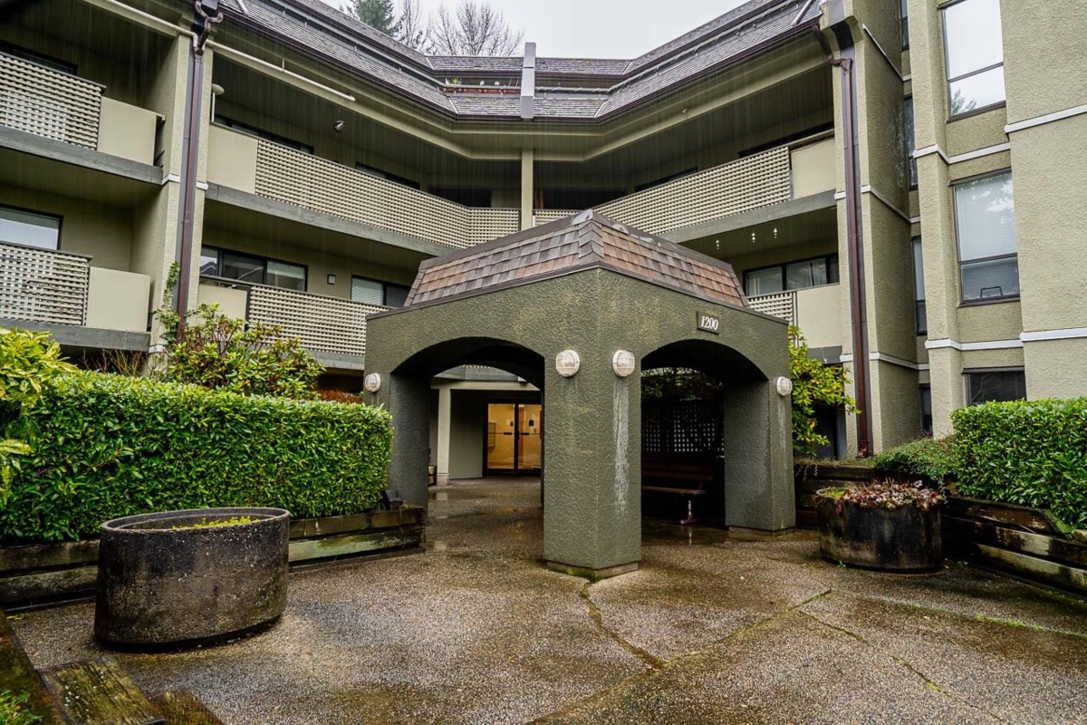 Garden / Landscaping Photo of 106 1200 Pacific Street, Coquitlam, BC