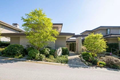 4987 Meadfeild Wynd, West Vancouver, BC