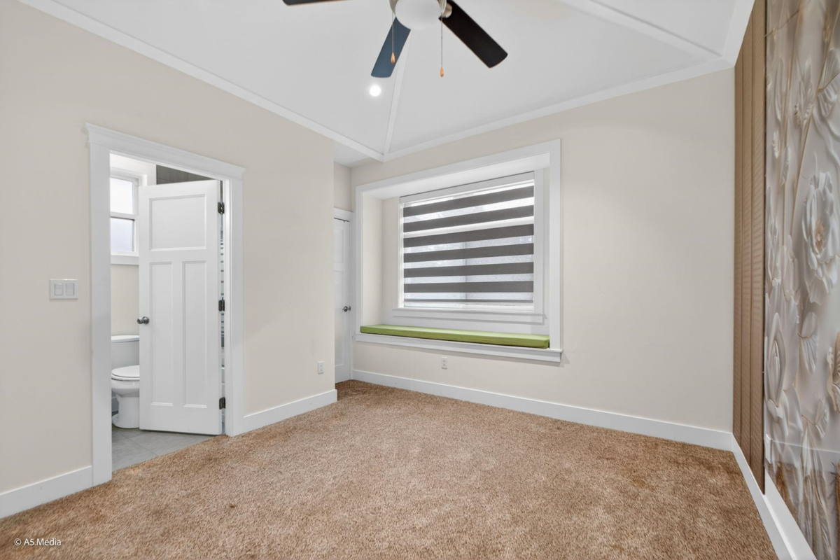 Basement Recreation Room Photo of 9543 119a Street, Delta, BC