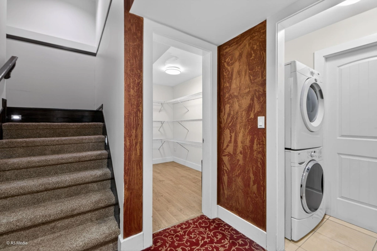 Front Yard Photo of 9543 119a Street, Delta, BC