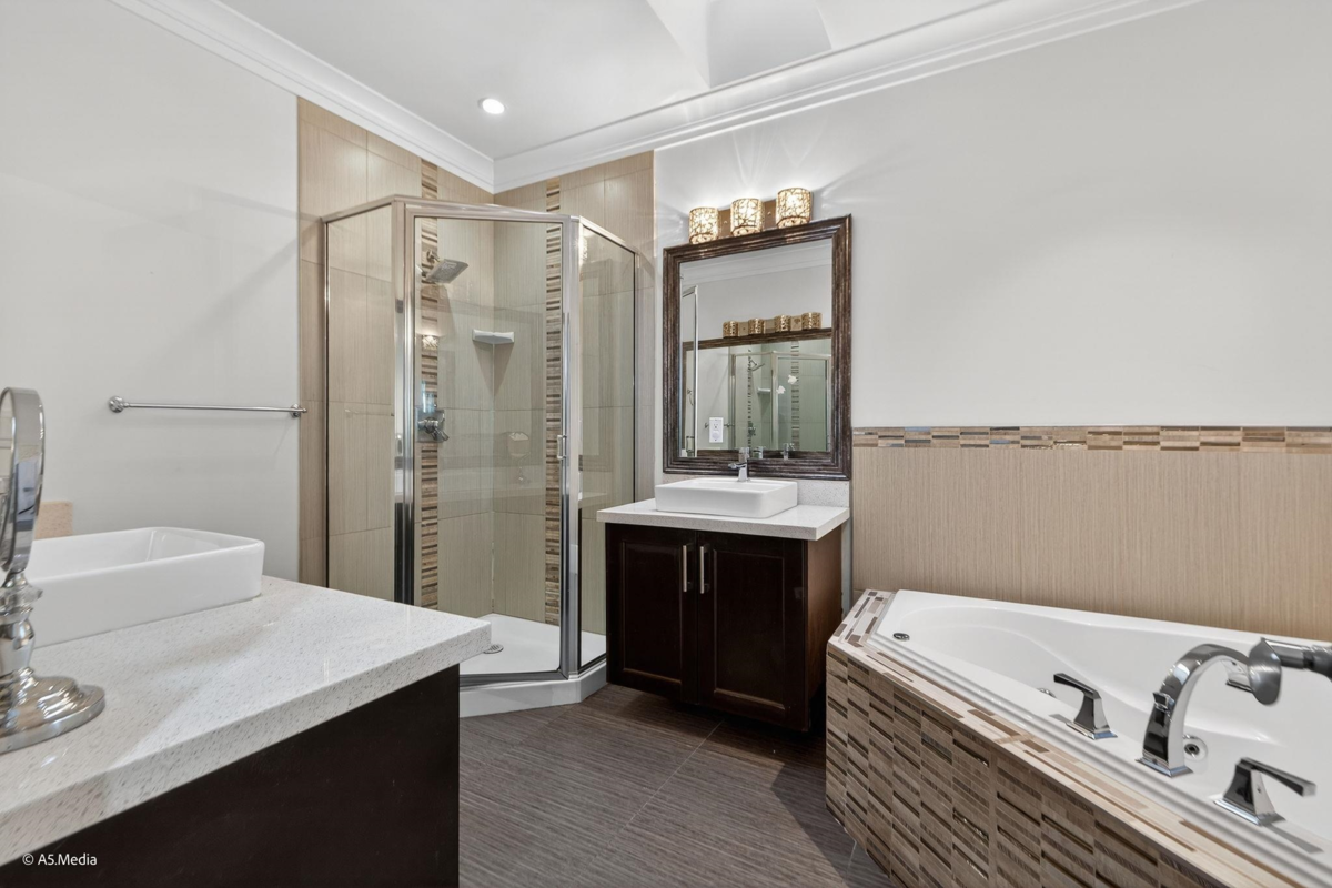 Hot Tub / Spa Photo of 9543 119a Street, Delta, BC