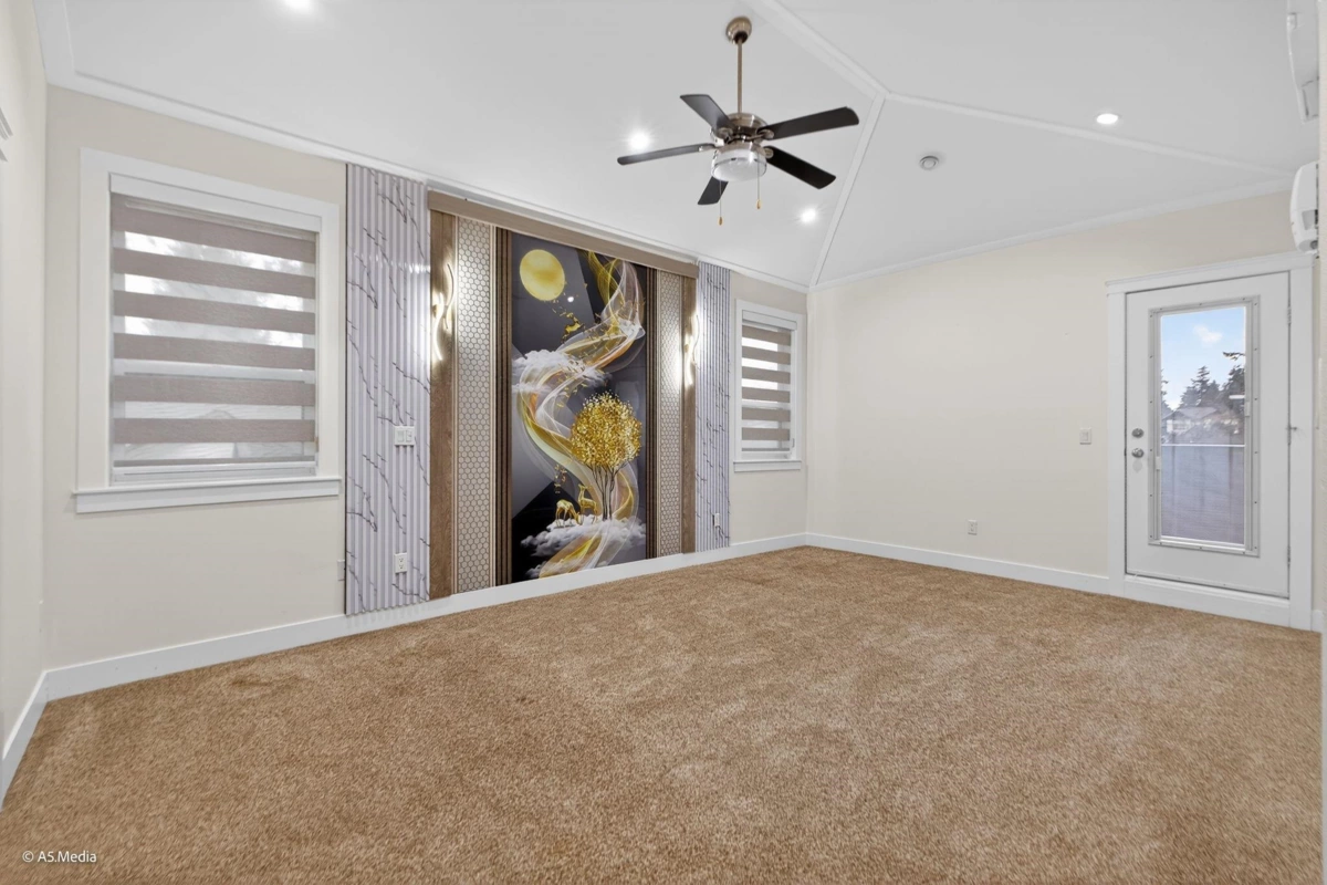 Mudroom Photo of 9543 119a Street, Delta, BC