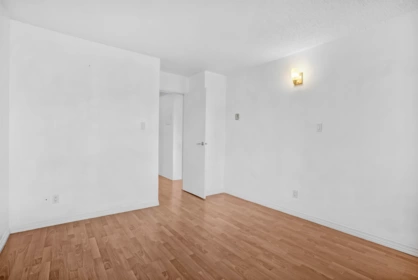 Laundry Room Photo of 303 975 E Broadway, Vancouver, BC