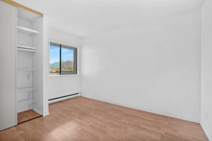 Office / Den Photo of 303 975 E Broadway, Vancouver, BC