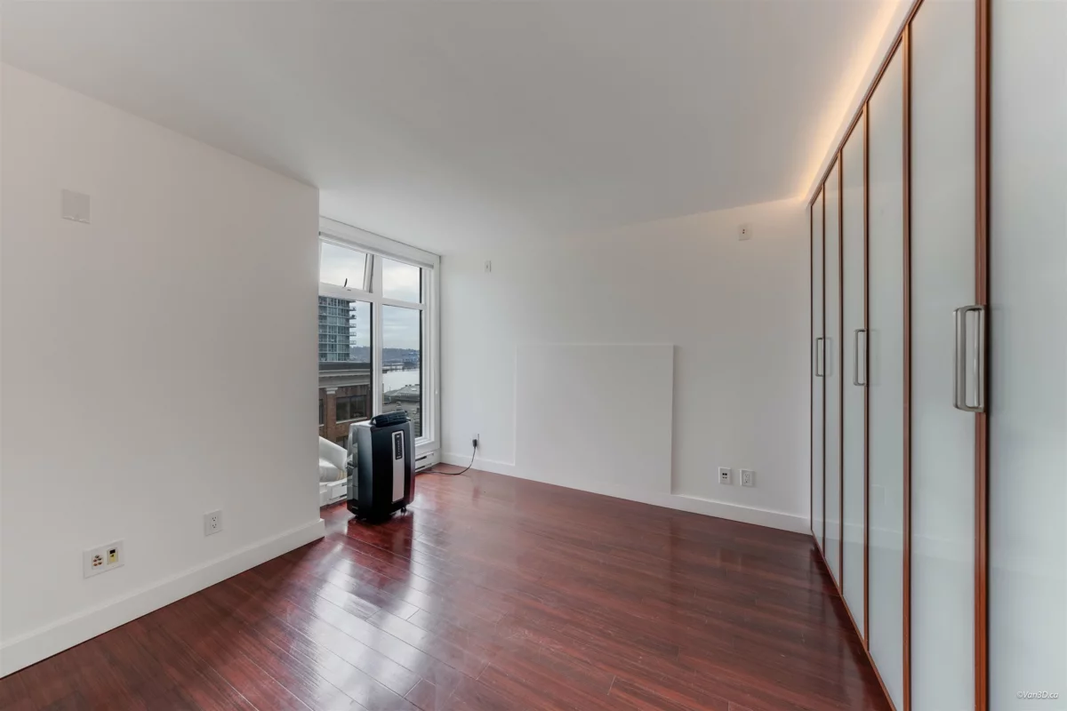 Office / Den Photo of 606 720 Carnarvon Street, New Westminster, BC
