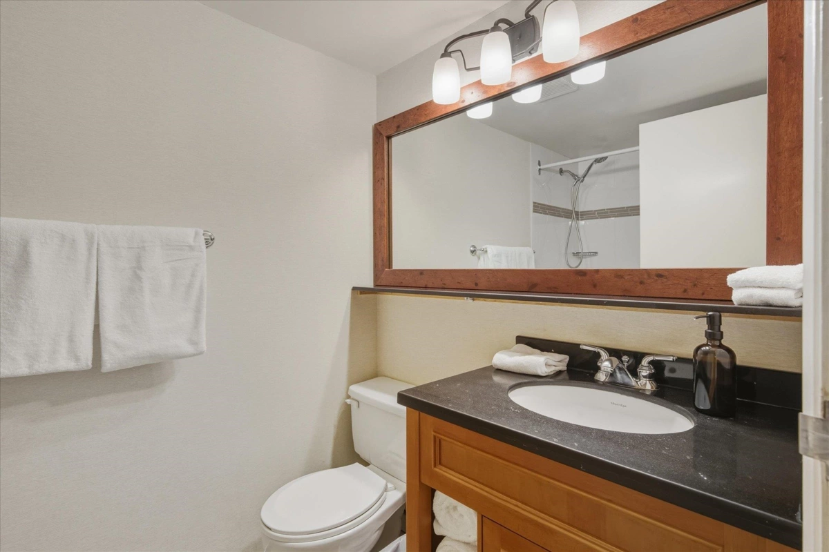 Basement Recreation Room Photo of 423 4200 Whistler Way, Whistler, BC