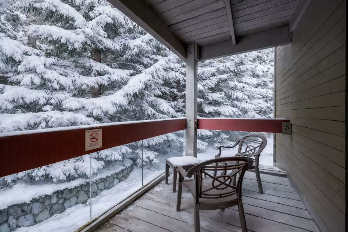 Breakfast Nook Photo of 423 4200 Whistler Way, Whistler, BC