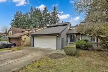 7181 Blake Drive, Delta, BC, Sunshine Hills Woods — 4 bed single family residence for sale