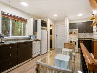 Kitchen Island Photo of 9 2101 Whistler Road, Whistler, BC