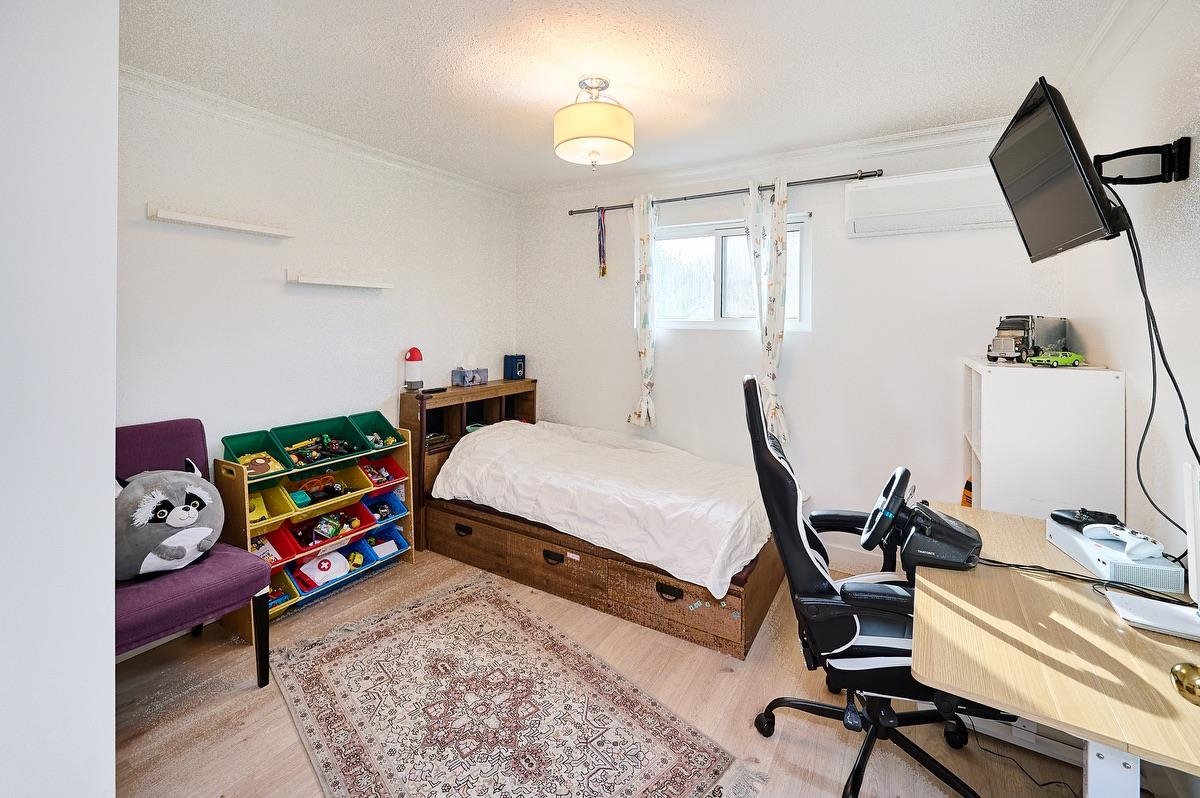 Bedroom 3 Photo of 3256 Dunkirk Avenue, Coquitlam, BC