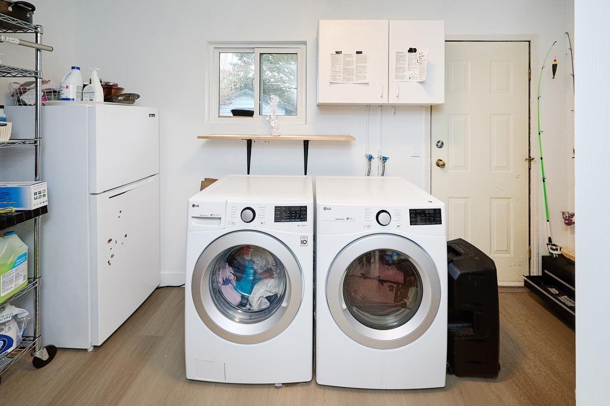 Laundry Room Photo of 3256 Dunkirk Avenue, Coquitlam, BC