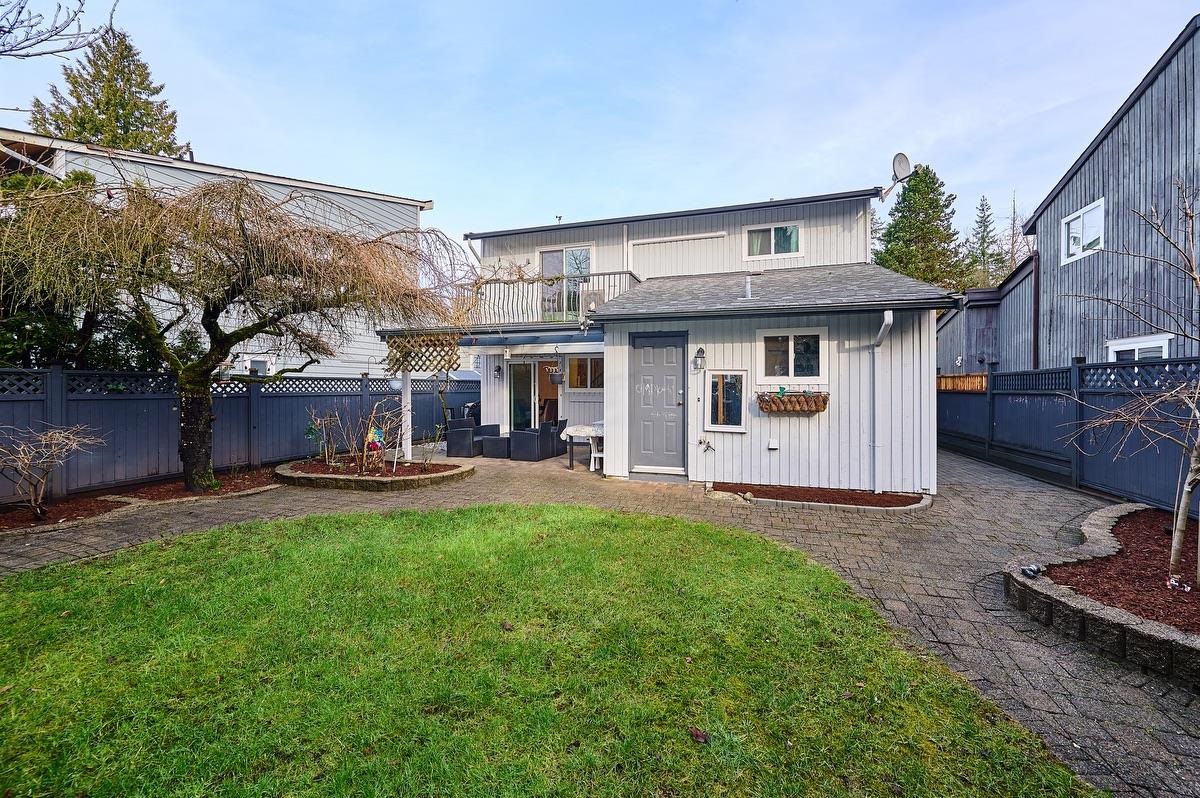 Staircase Photo of 3256 Dunkirk Avenue, Coquitlam, BC