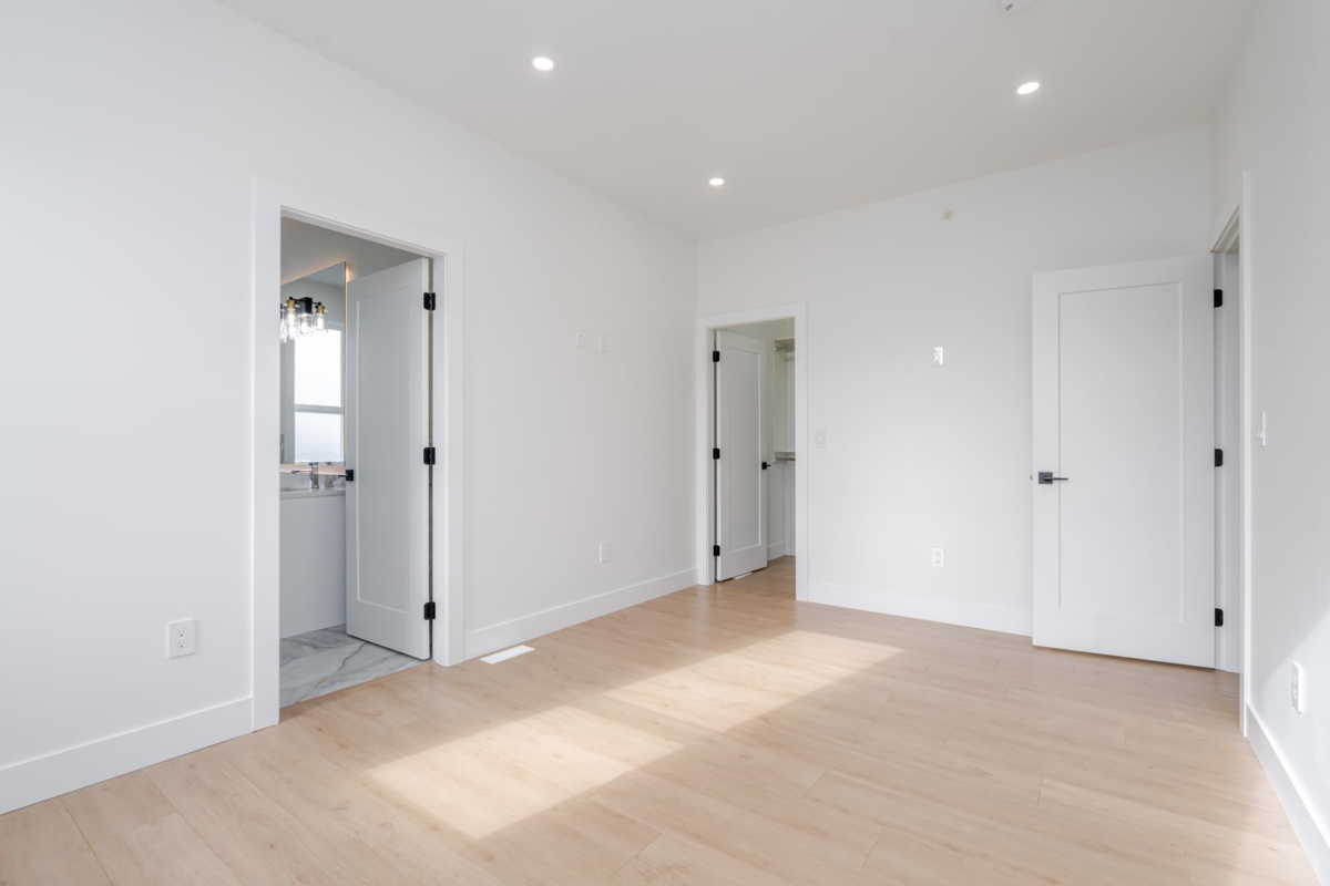 Powder Room Photo of 8425 George Street, Mission, BC