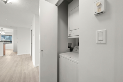 Laundry Room Photo of 2502 1331 Alberni Street, Vancouver, BC