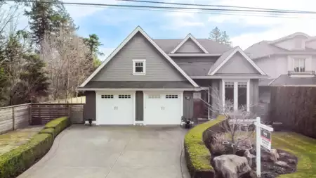 5220 Wallace Avenue, Delta, BC, Delta — Single Family Residence for sale