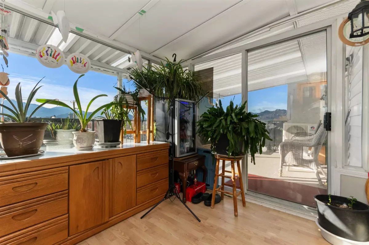 Hallway Photo of 403 46033 Chilliwack Central Road, Chilliwack, BC