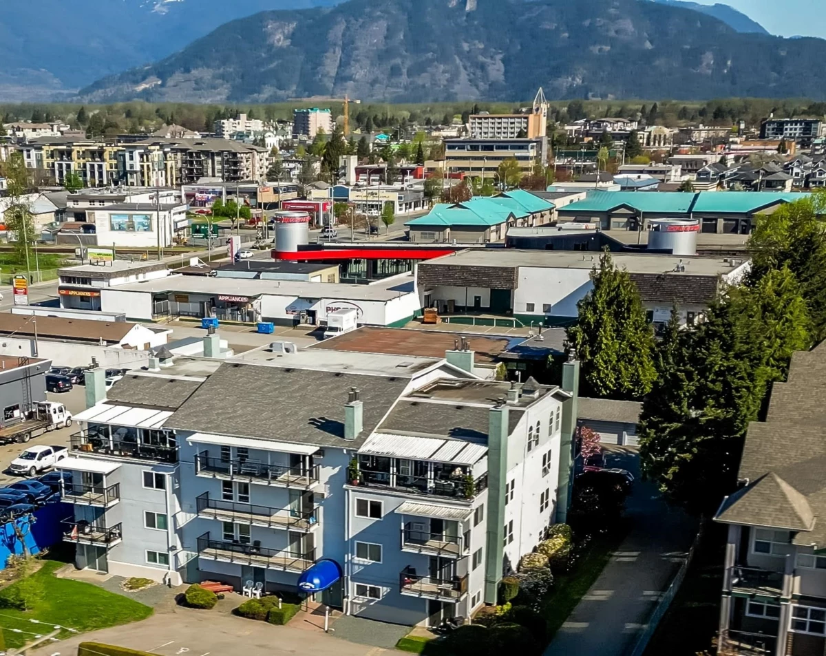 Hot Tub / Spa Photo of 403 46033 Chilliwack Central Road, Chilliwack, BC