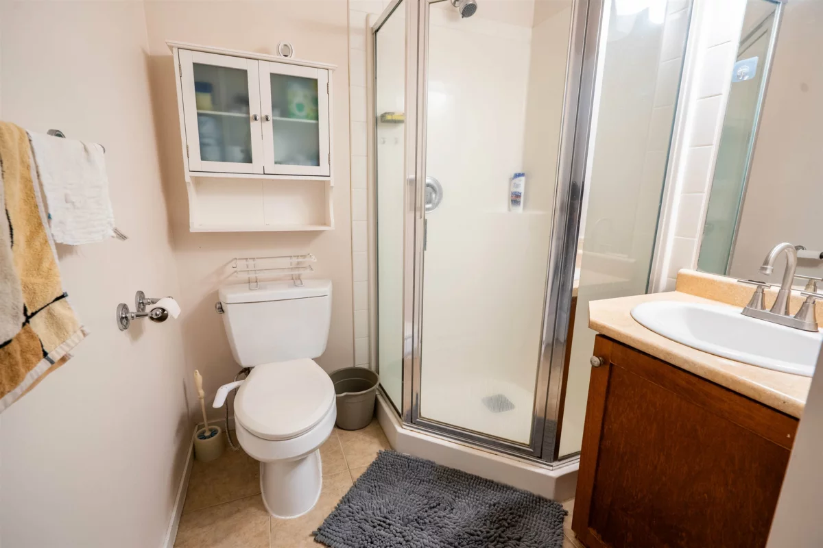 Bedroom 3 Photo of 3 624 Shaw Road, Gibsons, BC