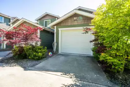 3 624 Shaw Road, Gibsons, BC, Gibsons & Area — 3 bed townhouse for sale