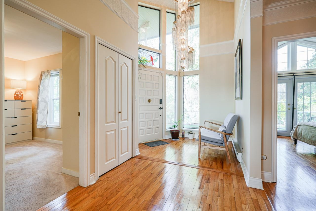 Breakfast Nook Photo of 11502 Wood Street, Maple Ridge, BC