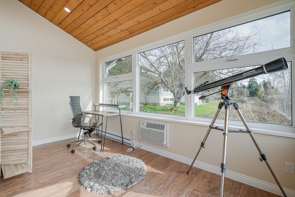 Family Room Photo of 11502 Wood Street, Maple Ridge, BC