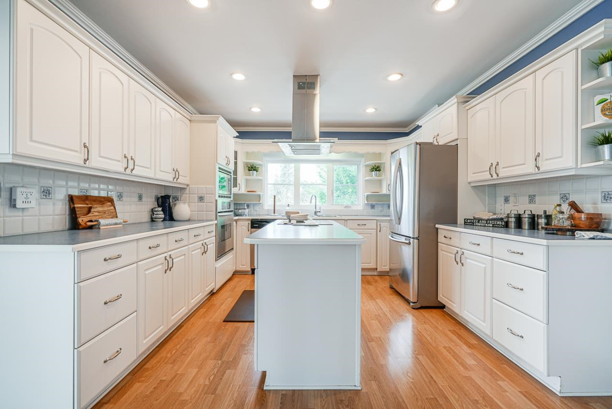 Laundry Room Photo of 11502 Wood Street, Maple Ridge, BC