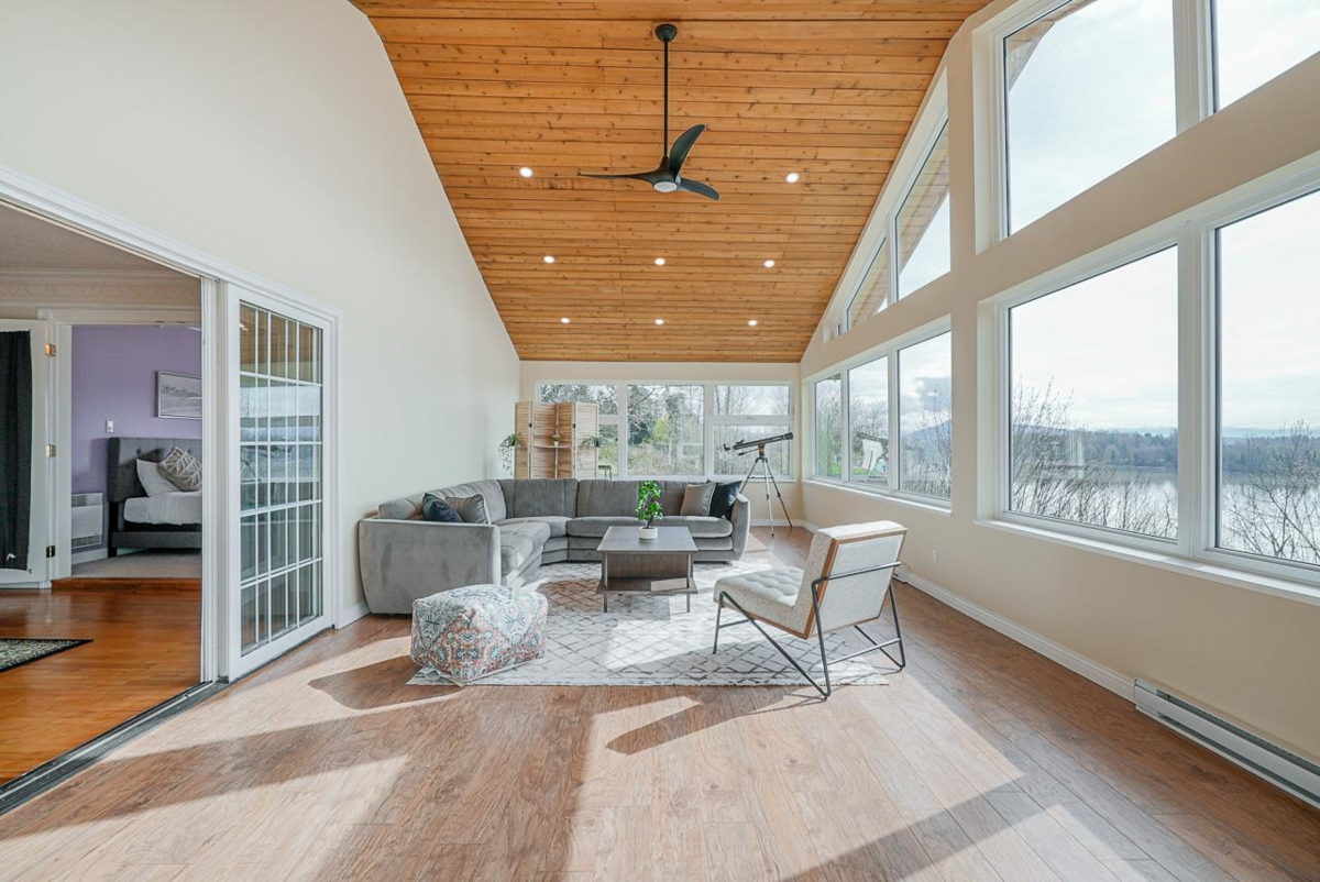 Living Room Photo of 11502 Wood Street, Maple Ridge, BC