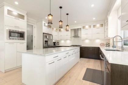 Kitchen Island Photo of 2697 Aquila Drive, Abbotsford, BC