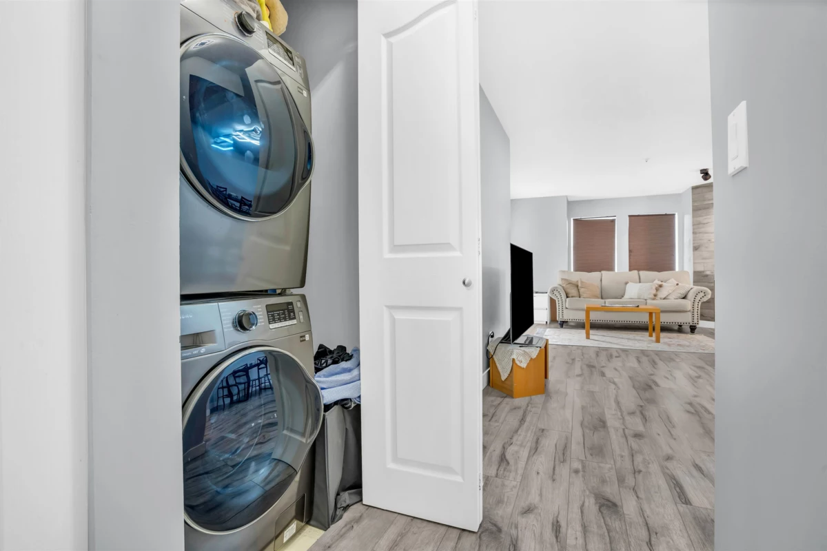 Breakfast Nook Photo of 301 1655 Grant Avenue, Port Coquitlam, BC