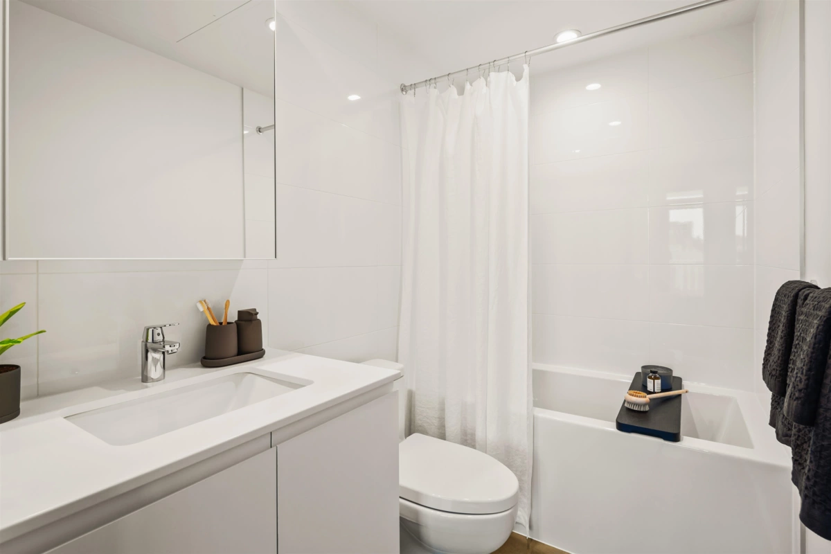 Primary Bathroom Photo of 504 3888 Evergreen Place, Burnaby, BC