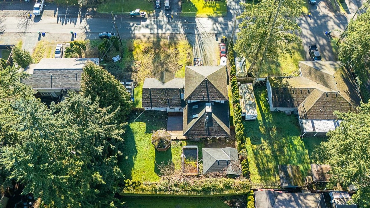 Aerial View of 19955 37 Avenue, Langley, BC