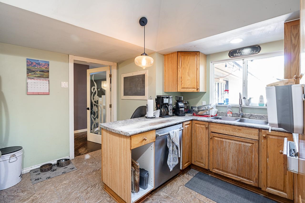 Breakfast Nook Photo of 19955 37 Avenue, Langley, BC