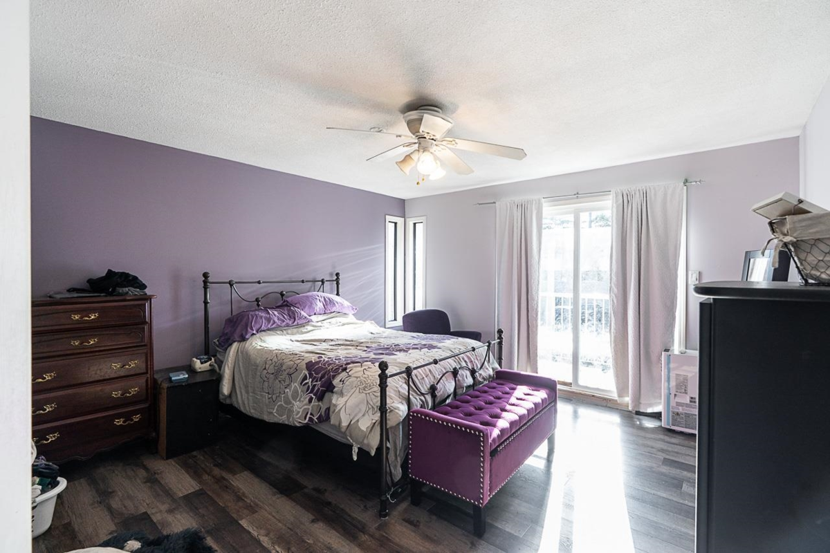 Hallway Photo of 19955 37 Avenue, Langley, BC