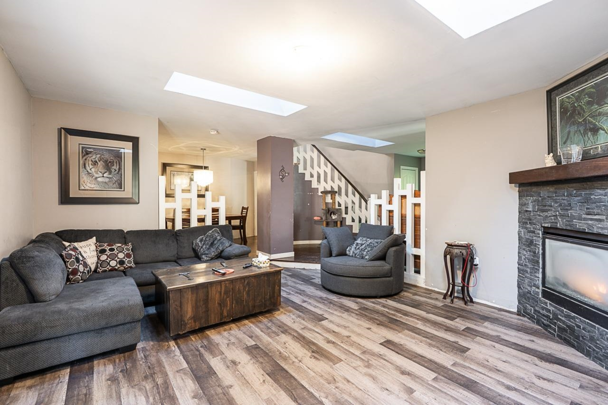 Loft / Bonus Room Photo of 19955 37 Avenue, Langley, BC