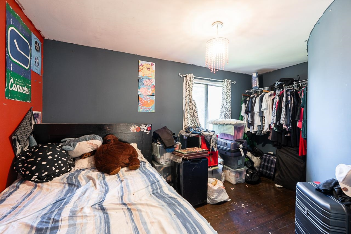 Outdoor Deck Photo of 19955 37 Avenue, Langley, BC