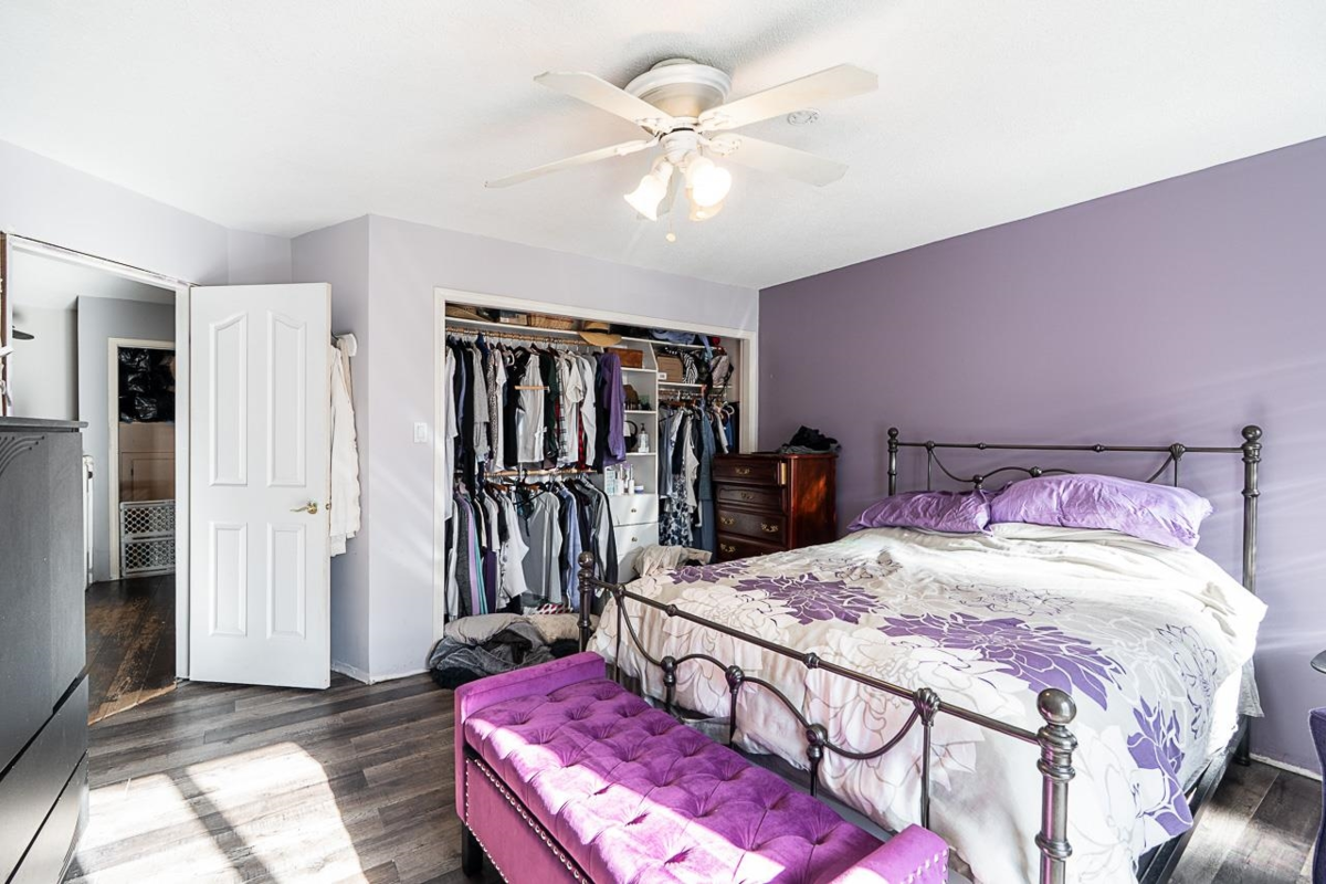 Staircase Photo of 19955 37 Avenue, Langley, BC