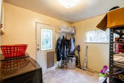 Guest Bathroom Photo of 19955 37 Avenue, Langley, BC