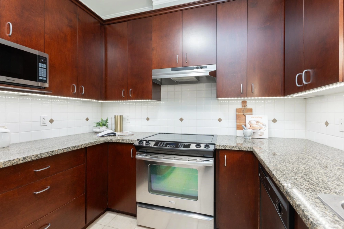 Bedroom 3 Photo of 103 1551 Foster Street, White Rock, BC