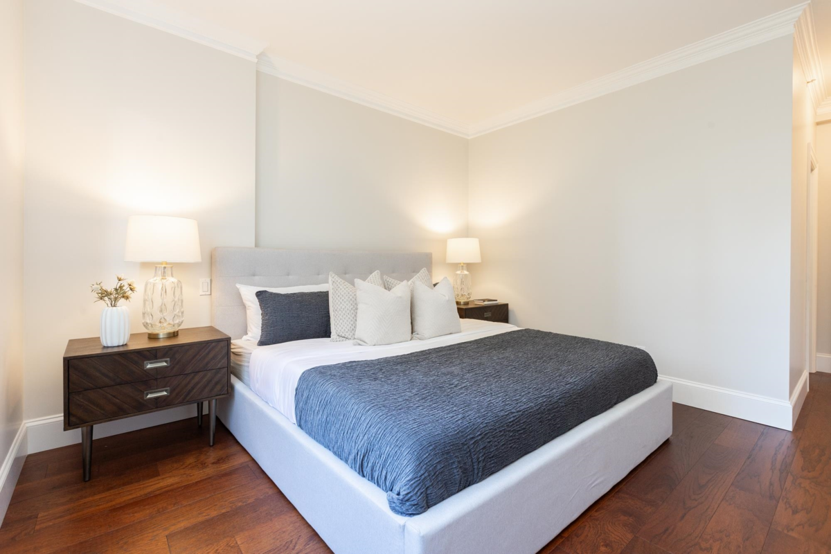 Guest Bathroom Photo of 103 1551 Foster Street, White Rock, BC