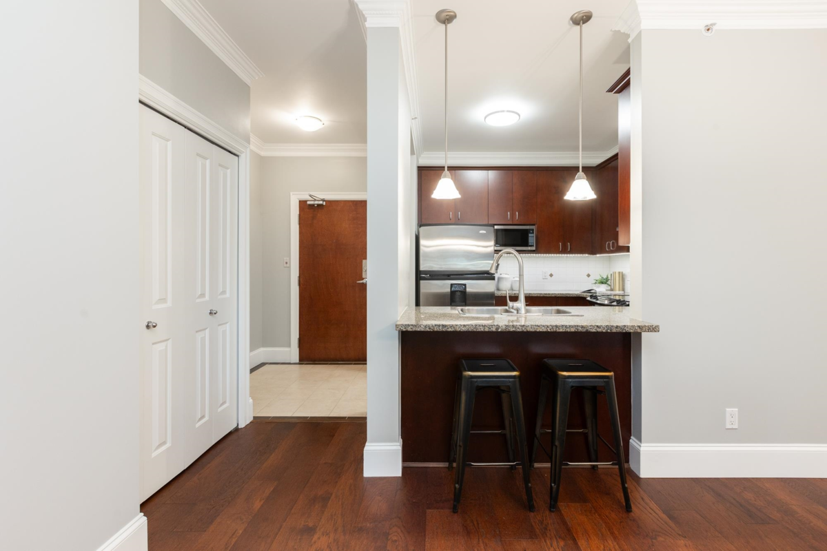 Primary Bedroom Photo of 103 1551 Foster Street, White Rock, BC