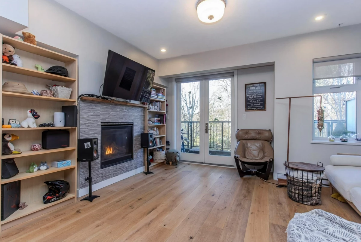 Guest Bathroom Photo of 40 1188 Main Street, Squamish, BC
