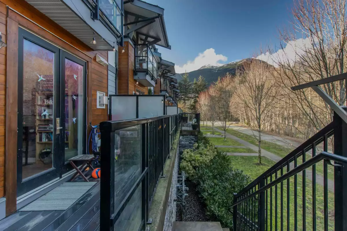 Loft / Bonus Room Photo of 40 1188 Main Street, Squamish, BC