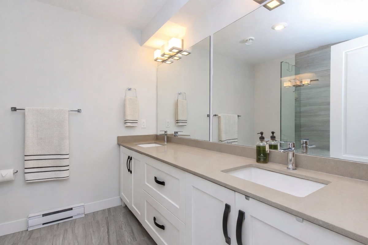 Mudroom Photo of 40 1188 Main Street, Squamish, BC