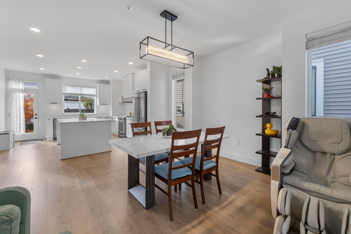 Pantry Photo of 19656 75a Avenue, Langley, BC