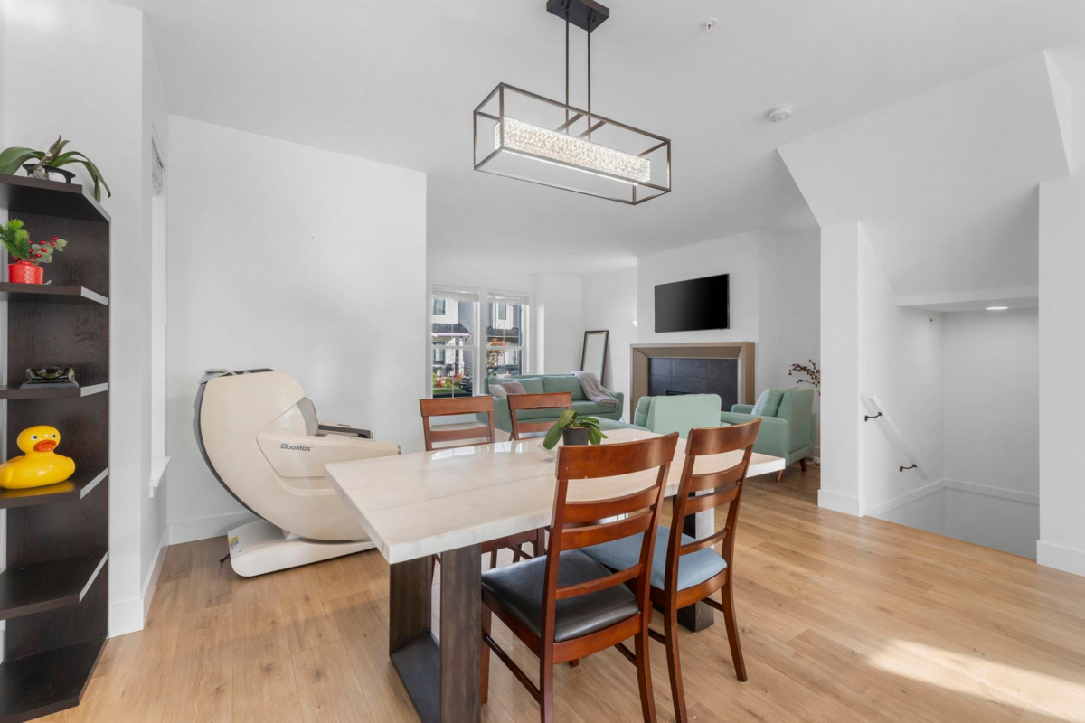 Primary Bedroom Photo of 19656 75a Avenue, Langley, BC