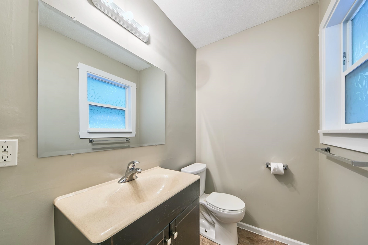 Bedroom 3 Photo of 12313 Mcnutt Road, Maple Ridge, BC