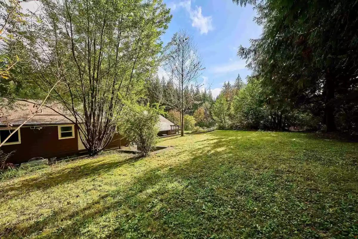 Mudroom Photo of 12313 Mcnutt Road, Maple Ridge, BC